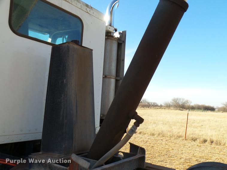 image for item DB2375 1998 Peterbilt 377 dump truck