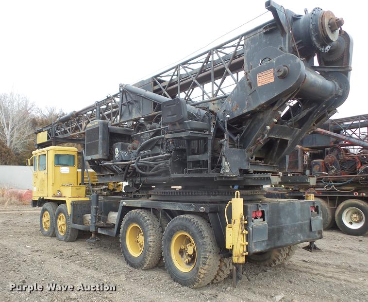 image for item DB2999 1964 Hendrickson carrier with Willams LDH60 hole digger drill rig