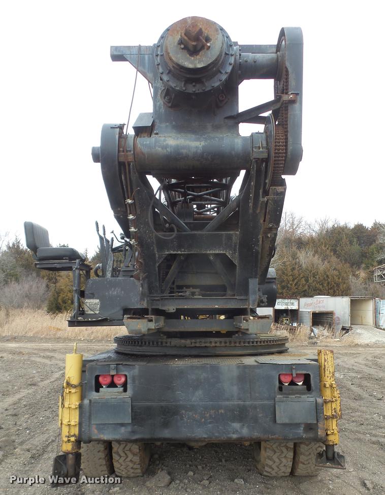 image for item DB2999 1964 Hendrickson carrier with Willams LDH60 hole digger drill rig