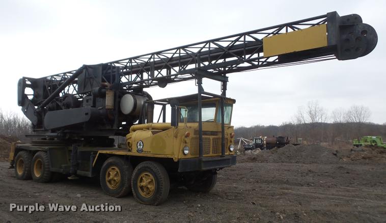 image for item DB2999 1964 Hendrickson carrier with Willams LDH60 hole digger drill rig