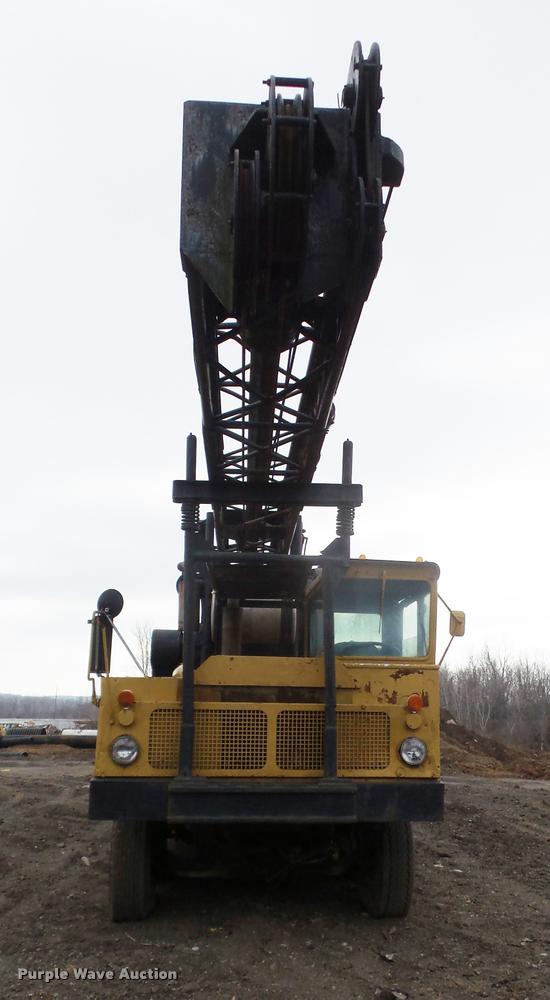 image for item DB2999 1964 Hendrickson carrier with Willams LDH60 hole digger drill rig