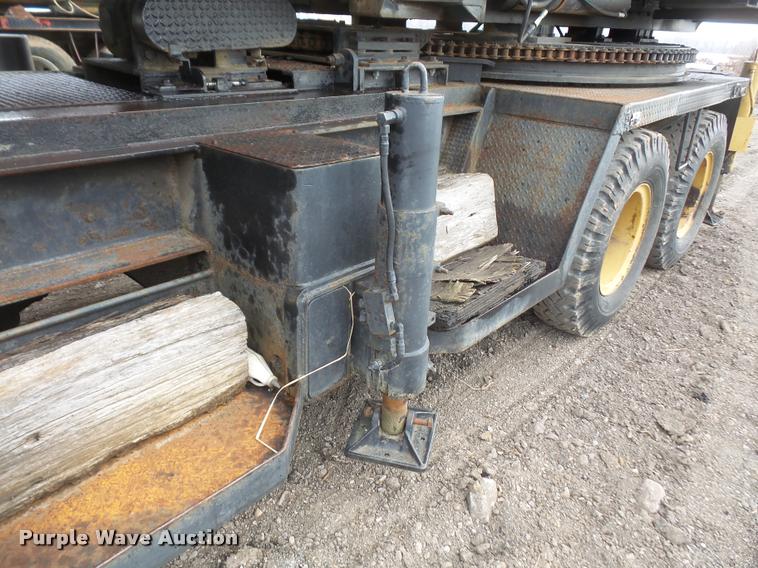 image for item DB2999 1964 Hendrickson carrier with Willams LDH60 hole digger drill rig