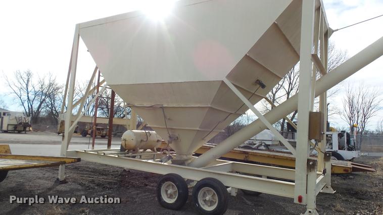 image for item DB3759 Stephens portable cement silo