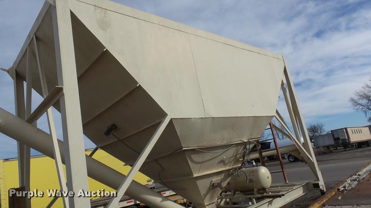 image for item DB3759 Stephens portable cement silo