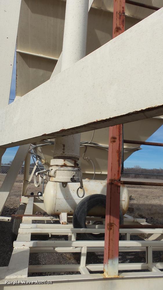 image for item DB3759 Stephens portable cement silo