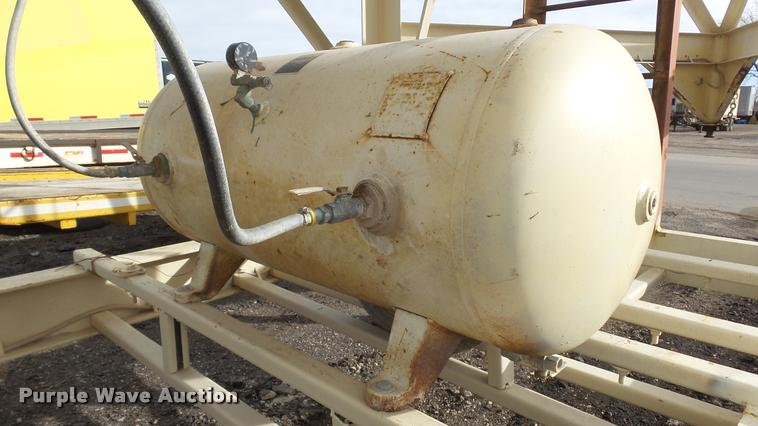 image for item DB3759 Stephens portable cement silo