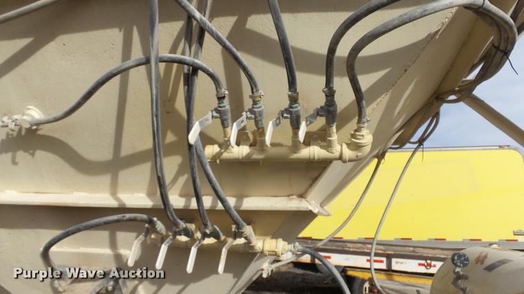 image for item DB3759 Stephens portable cement silo