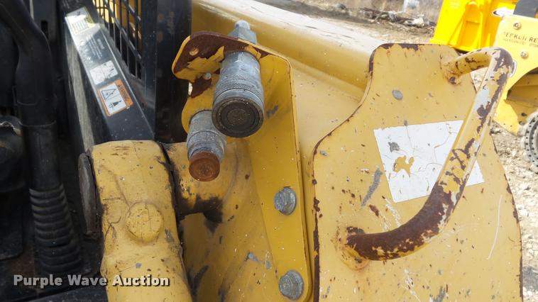 image for item DB3789 2006 John Deere 317 skid steer