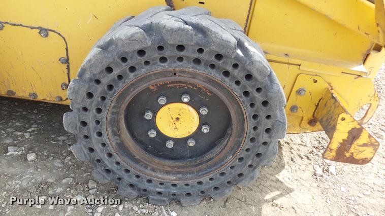 image for item DB3789 2006 John Deere 317 skid steer