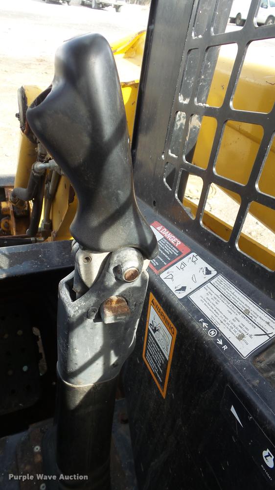 image for item DB3789 2006 John Deere 317 skid steer