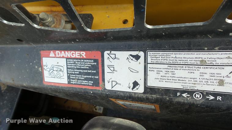 image for item DB3789 2006 John Deere 317 skid steer