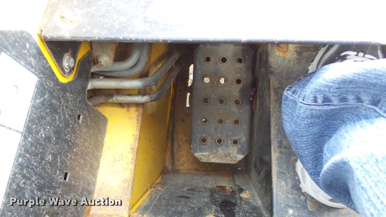 image for item DB3789 2006 John Deere 317 skid steer