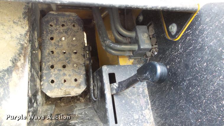 image for item DB3790 2008 John Deere 317 skid steer