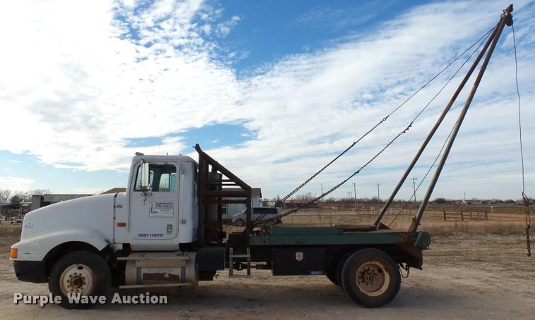 1992 International 9400 Flatbed Gin Pole Truck In Hennessey OK Item 