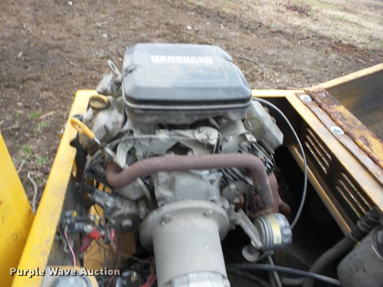 image for item F8204 1997 Wacker RD880V vibratory roller