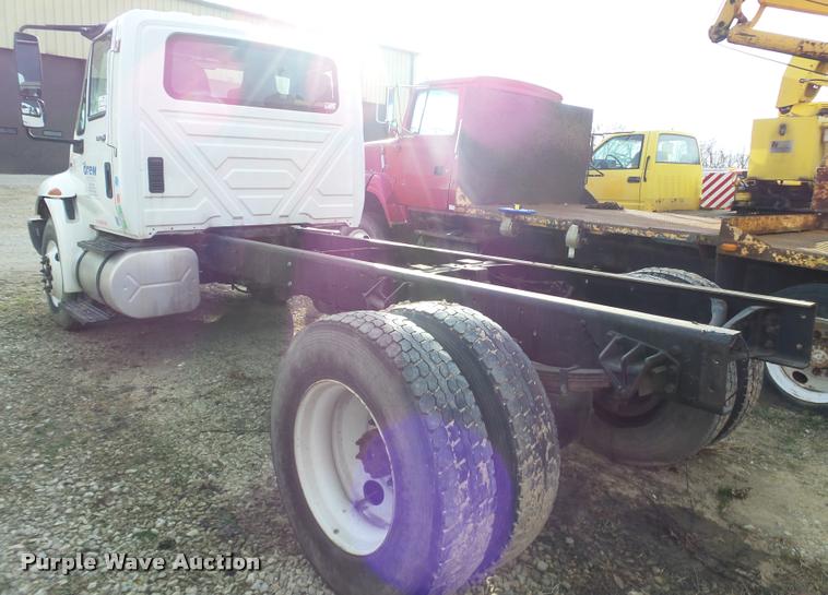 image for item J2629 2010 International DuraStar 4300 truck chassis