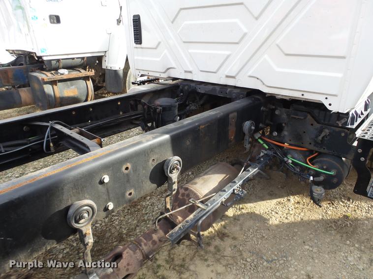 image for item J2629 2010 International DuraStar 4300 truck chassis