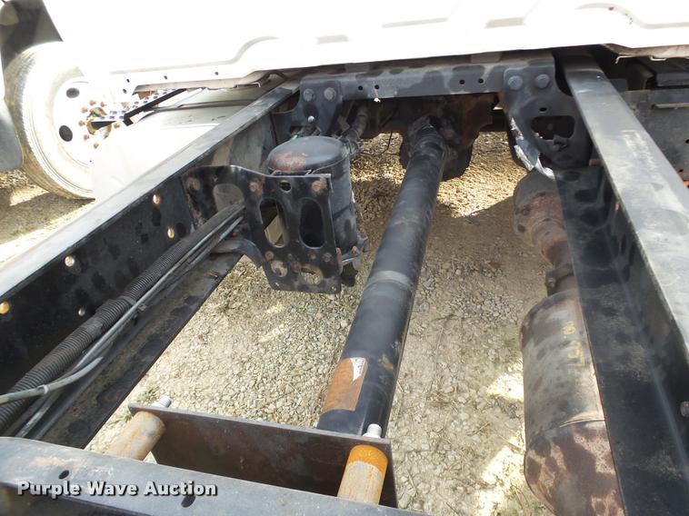 image for item J2629 2010 International DuraStar 4300 truck chassis