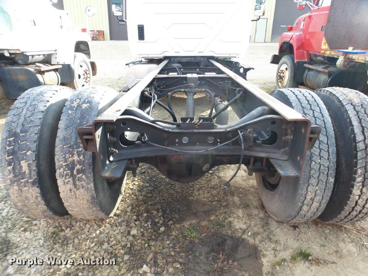 image for item J2629 2010 International DuraStar 4300 truck chassis