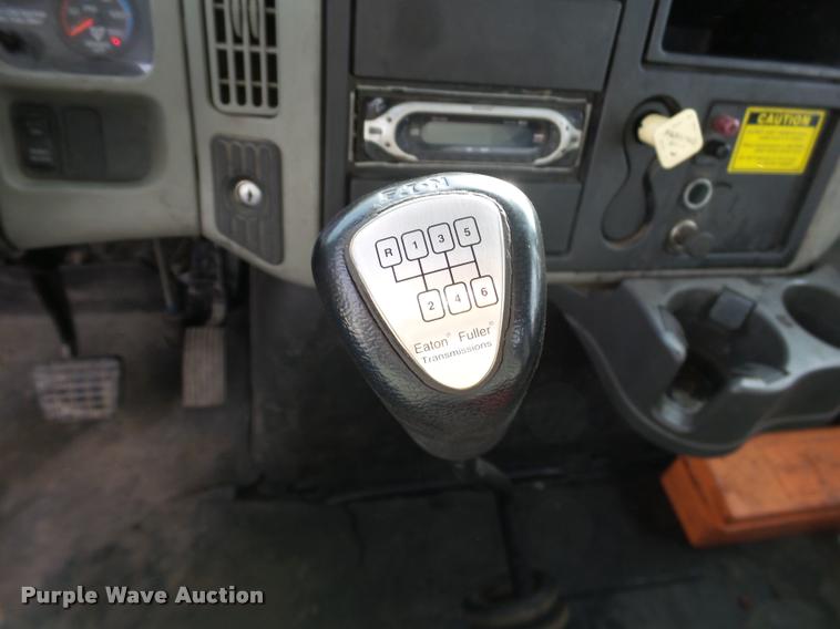 image for item J2629 2010 International DuraStar 4300 truck chassis