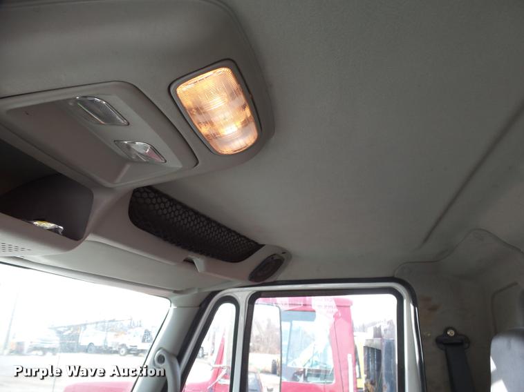 image for item J2629 2010 International DuraStar 4300 truck chassis