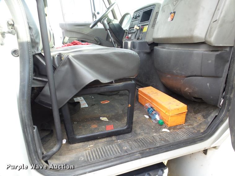 image for item J2629 2010 International DuraStar 4300 truck chassis