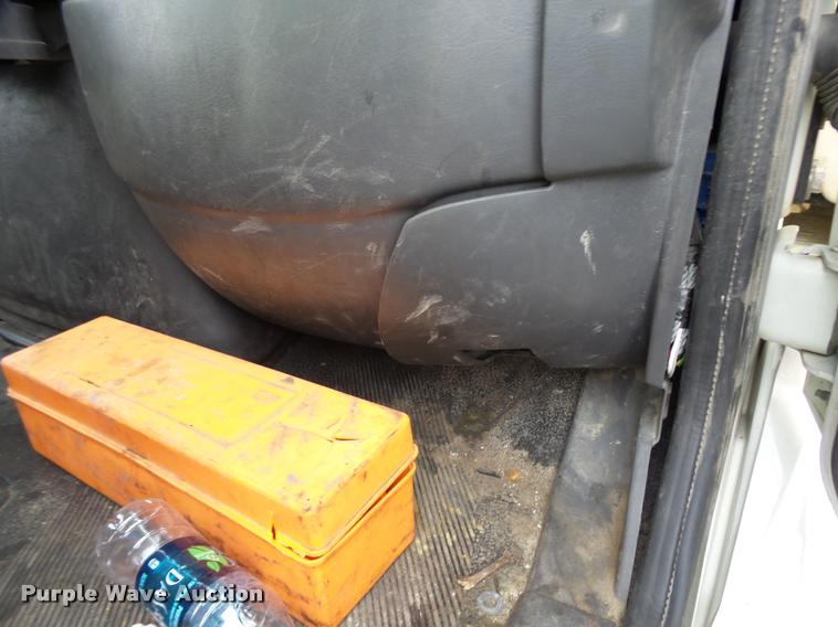 image for item J2629 2010 International DuraStar 4300 truck chassis