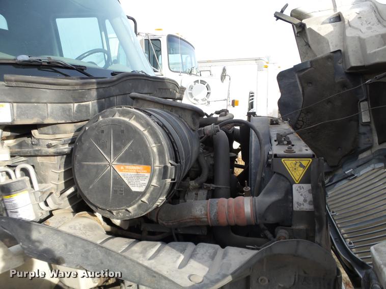 image for item J2629 2010 International DuraStar 4300 truck chassis