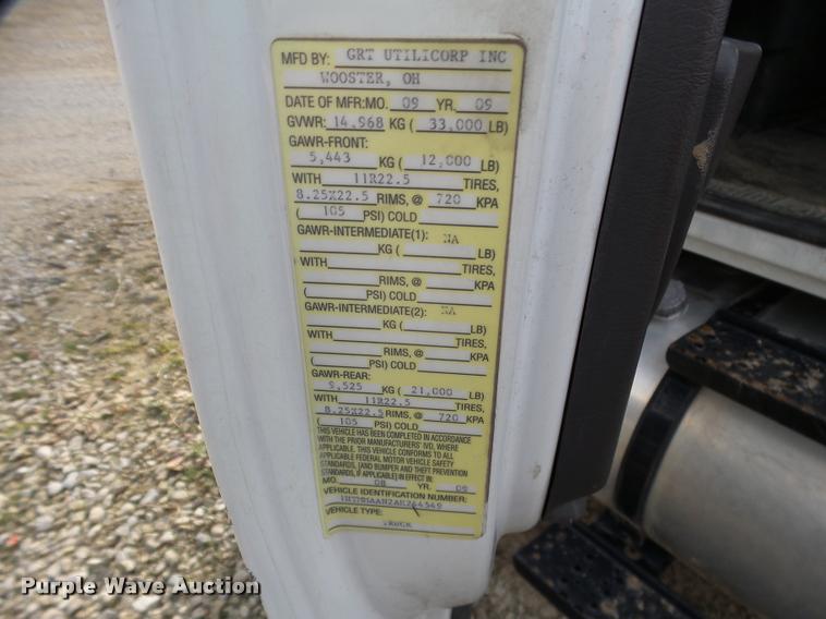 image for item J2629 2010 International DuraStar 4300 truck chassis