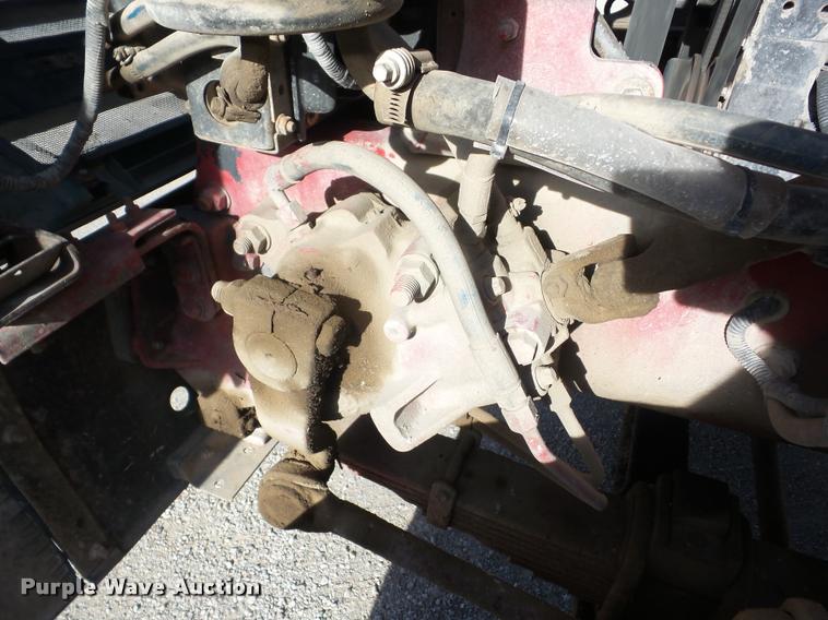 image for item J8664 2001 Sterling L9500 ready mix truck