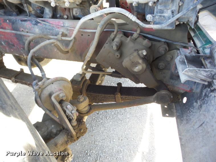 image for item J8664 2001 Sterling L9500 ready mix truck