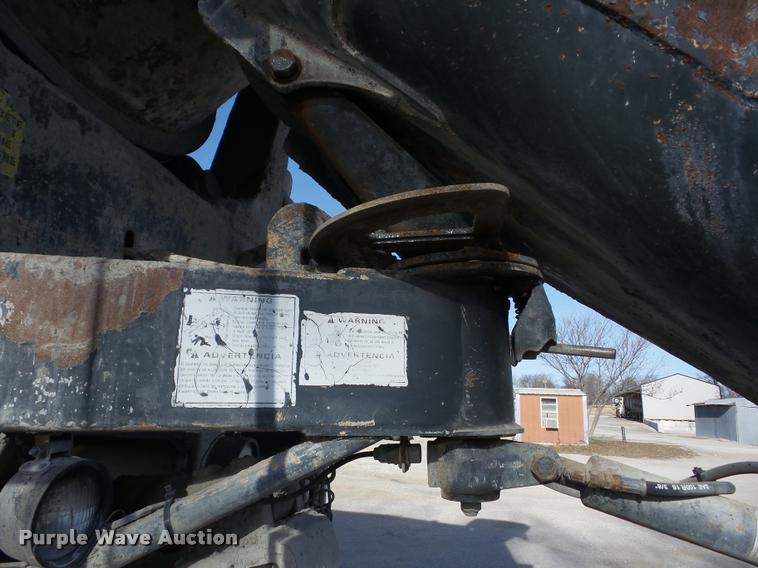 image for item J8664 2001 Sterling L9500 ready mix truck