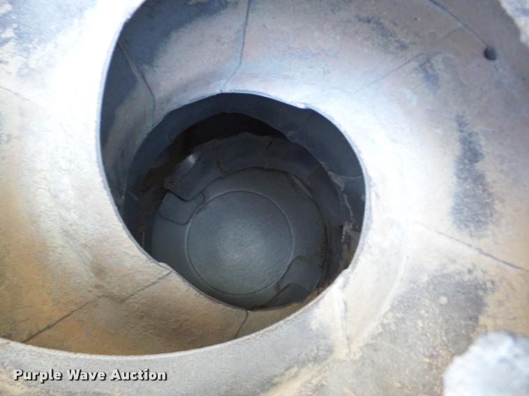 image for item J8664 2001 Sterling L9500 ready mix truck