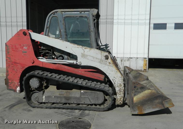 image for item J8758 2005 Takeuchi TL140 skid steer