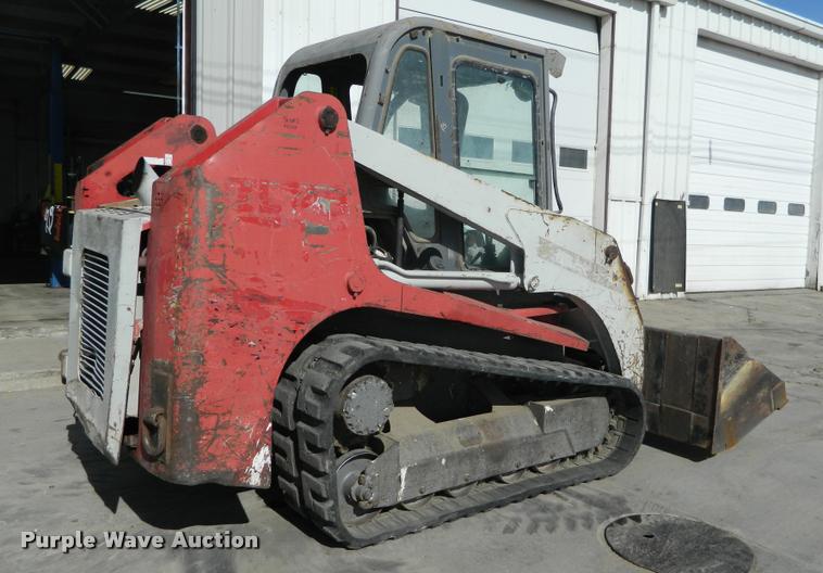 image for item J8758 2005 Takeuchi TL140 skid steer