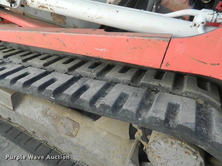 image for item J8758 2005 Takeuchi TL140 skid steer