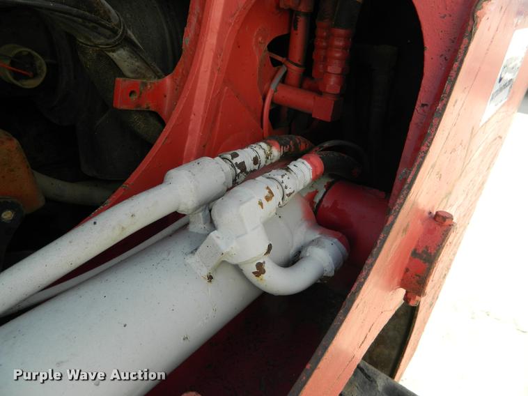 image for item J8758 2005 Takeuchi TL140 skid steer