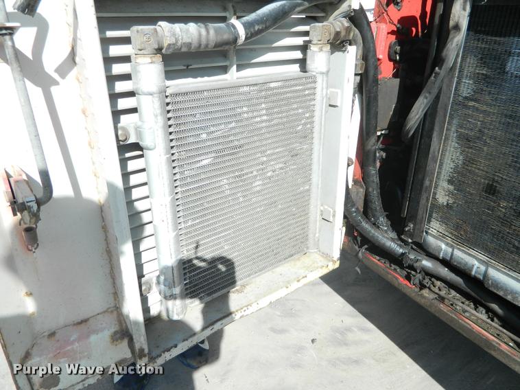 image for item J8758 2005 Takeuchi TL140 skid steer