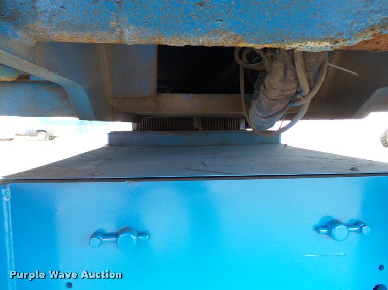 image for item K3335 1999 Genie S60 boom lift