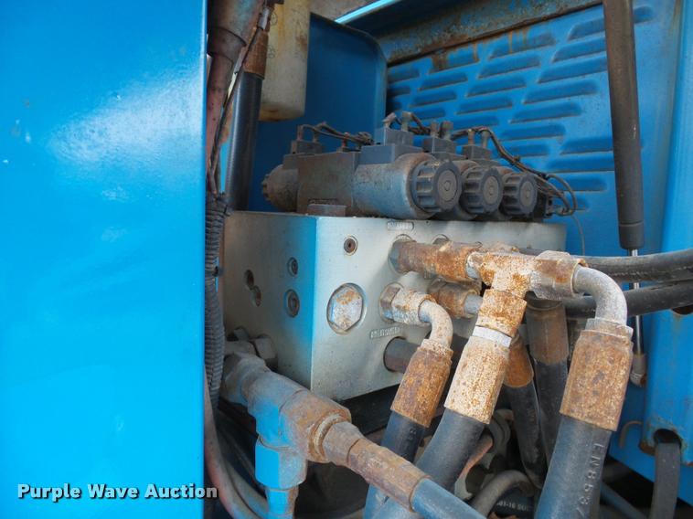 image for item K3335 1999 Genie S60 boom lift