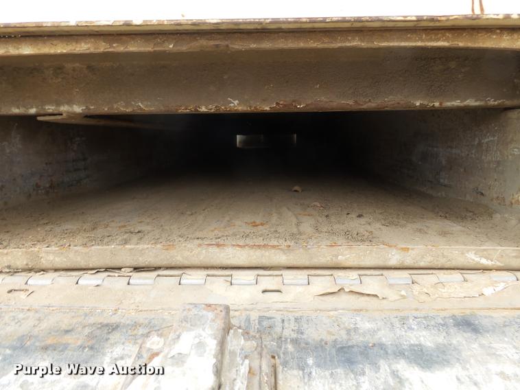 image for item K3336 2002 International 7500 digger derrick truck