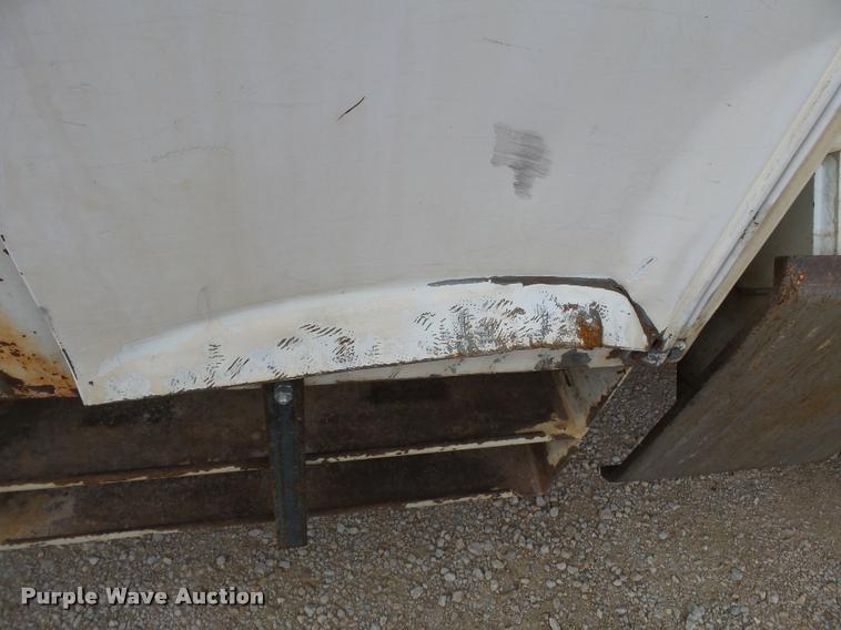 image for item K3336 2002 International 7500 digger derrick truck