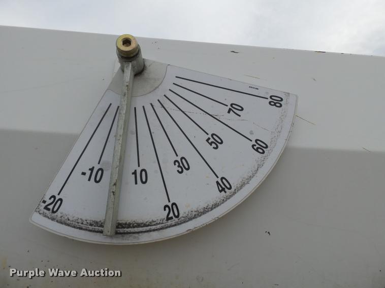 image for item K3336 2002 International 7500 digger derrick truck