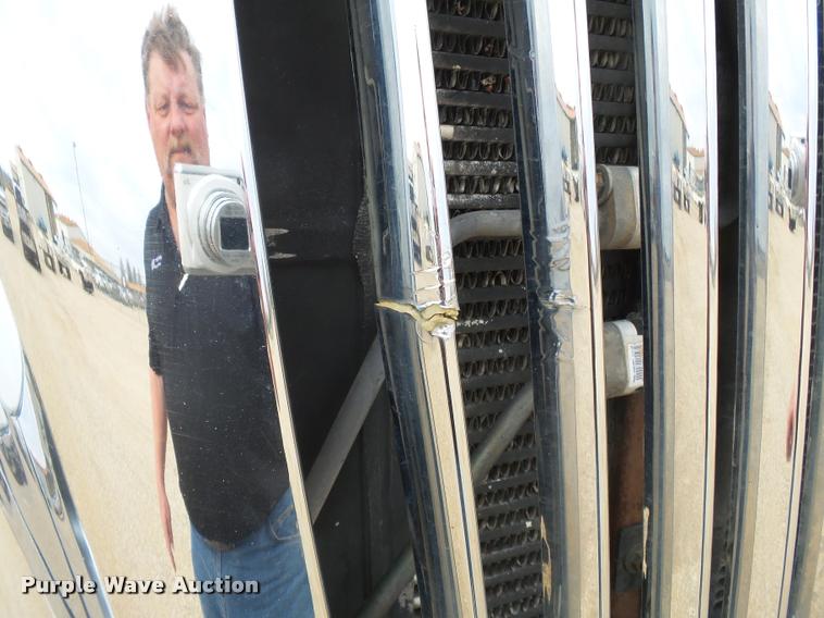 image for item K3337 2004 International 7500 bucket truck