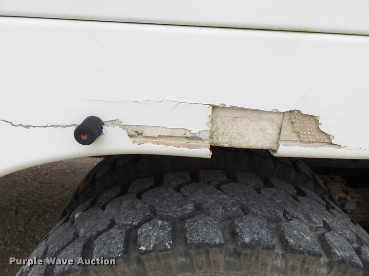 image for item K3337 2004 International 7500 bucket truck