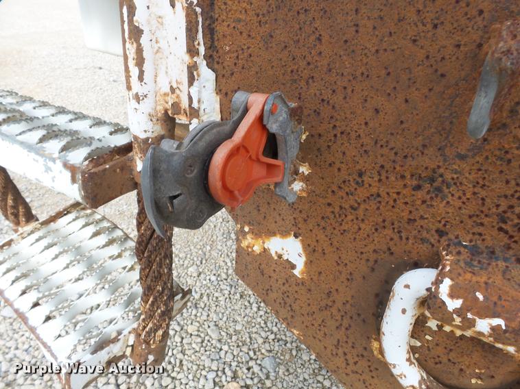 image for item K3337 2004 International 7500 bucket truck