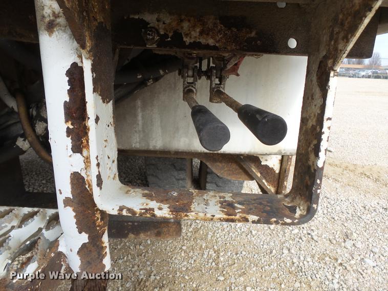 image for item K3337 2004 International 7500 bucket truck