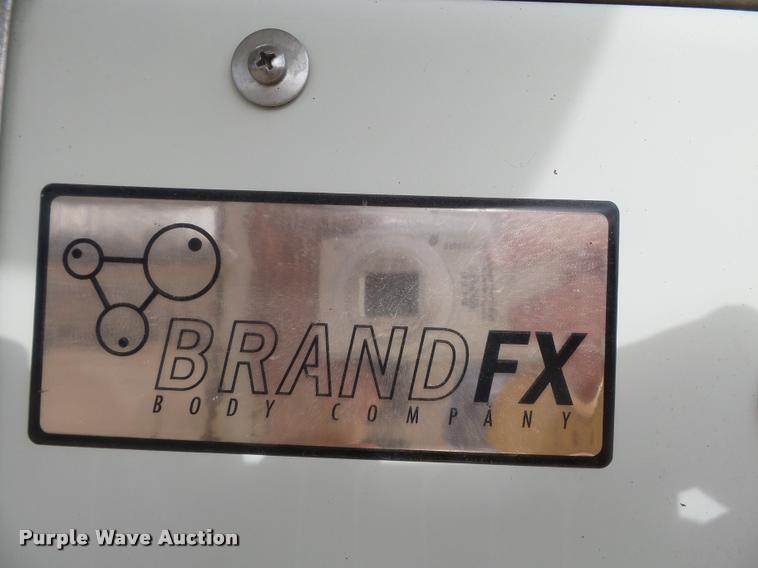 image for item K3337 2004 International 7500 bucket truck