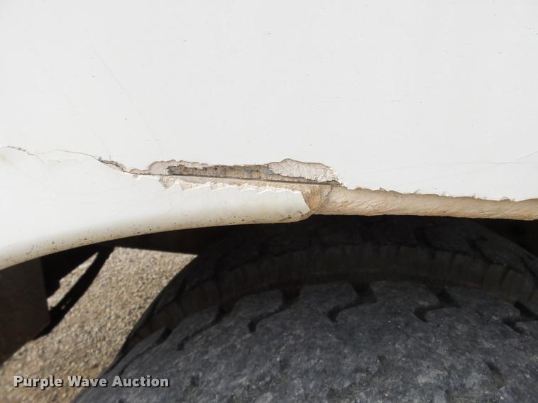 image for item K3337 2004 International 7500 bucket truck