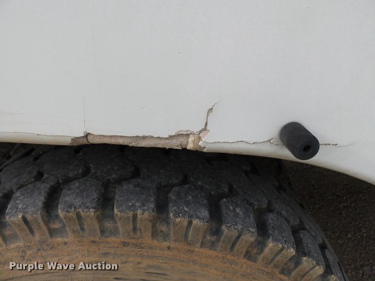 image for item K3337 2004 International 7500 bucket truck